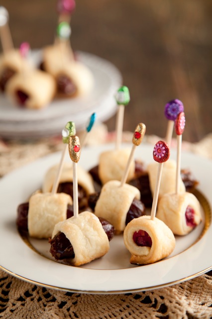 Cranberry and Date Roll Ups Recipe