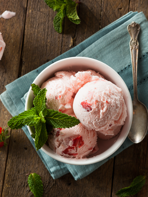 Strawberry and Cream Ice Cream