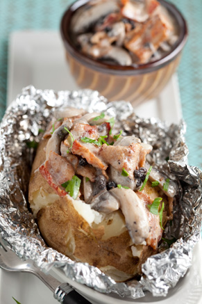Jacket Potato with Bacon, Mushroom, and Peppercorn Recipe