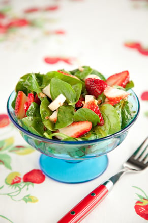 Spinach, Strawberry, and Hearts of Palm Salad Recipe