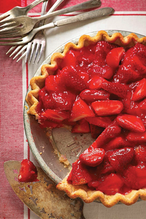 Paula Deen Cuts the Fat: Old-Fashioned Strawberry Pie Recipe
